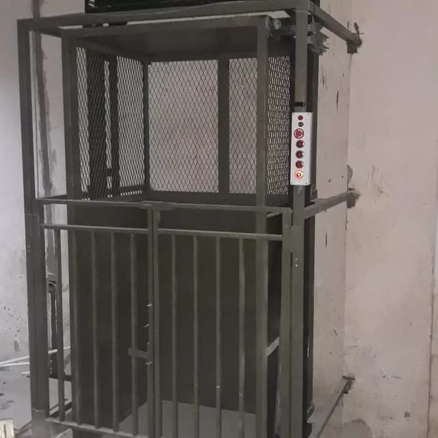 Lift Barang, 1 ton, 4 lantai.