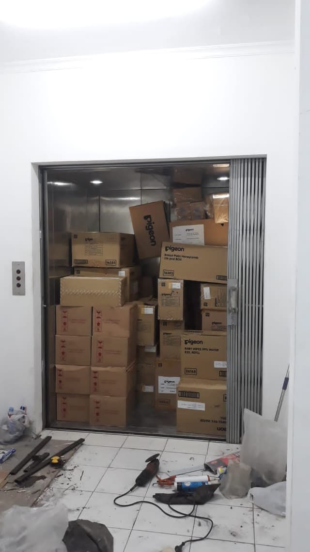 Overhaule Lift Barang 1 ton 5 lantai.
